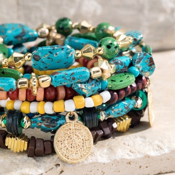 New multi color beaded braceket - Picture 3 of 3